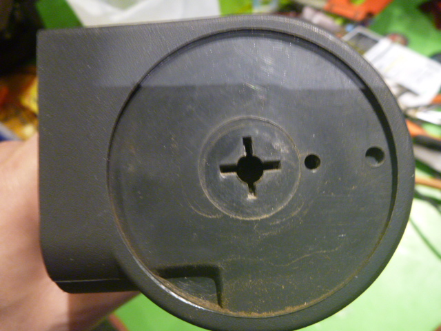 ピアジオ　チャオ　サイド　側面　リフレクター　取り付け　丸いの取り外し