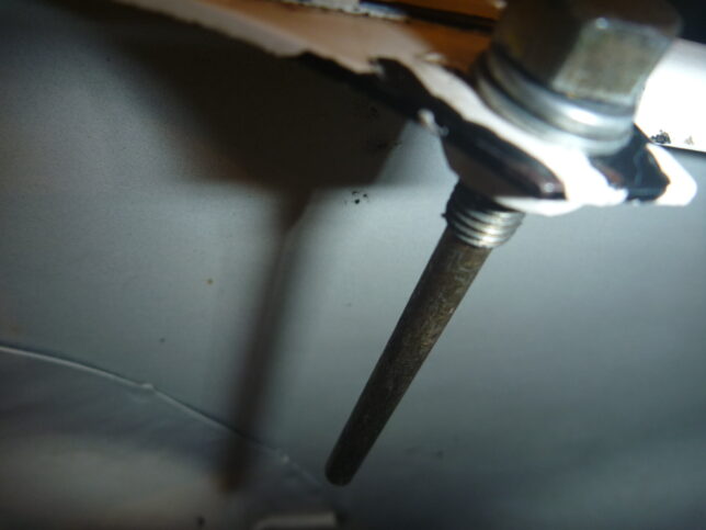 ベスパ　50s　キャブなど　整備　謎のボルト　上側