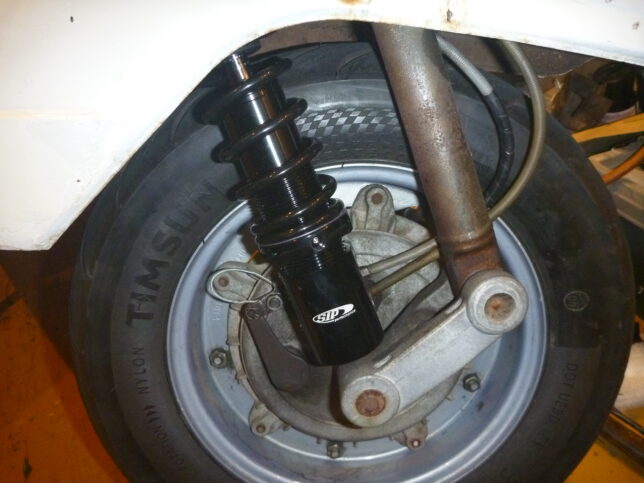 ベスパ　SIP　フロントサスペンション　交換