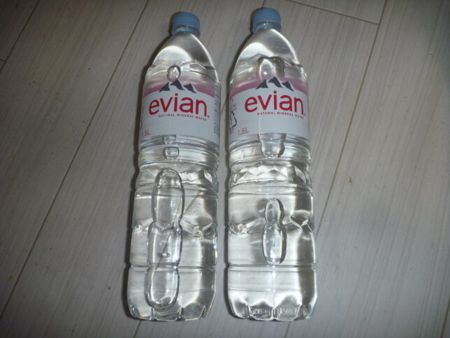 硬水　ミネラルウオーター　エビアン