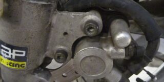 KDX125　フロントブレーキ　2ポット化　交換前